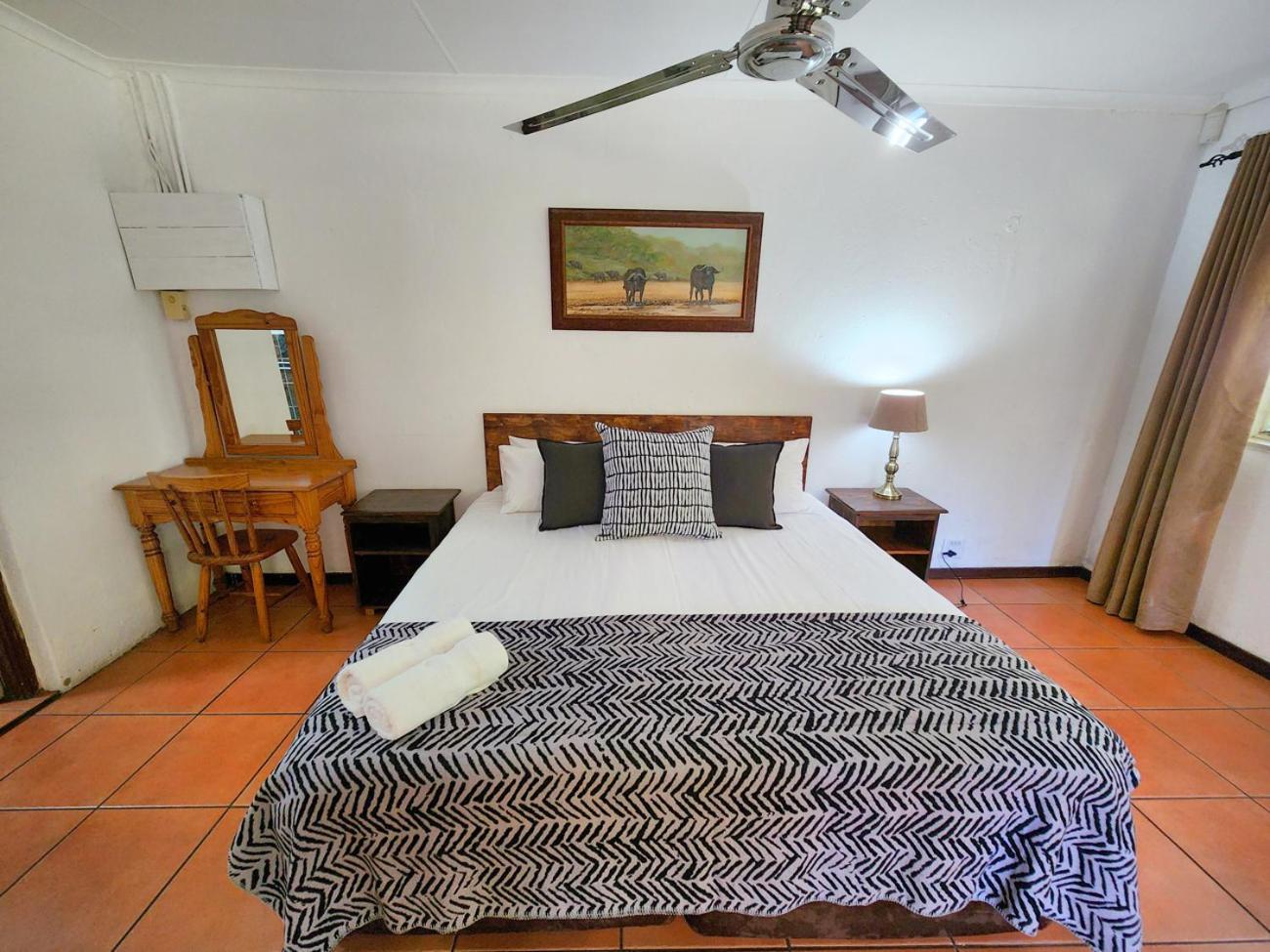 Chalet Pine Valley Lanseria